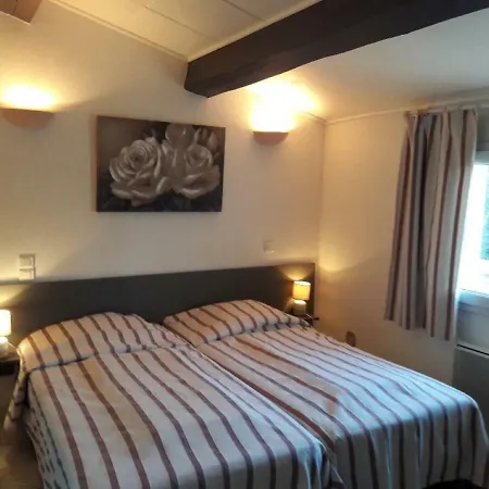 Les Ecureuils Apartment